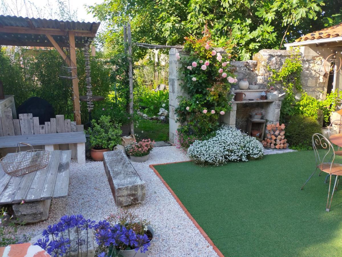Agreable Chambre Cosy Tonnay-Charente エクステリア 写真
